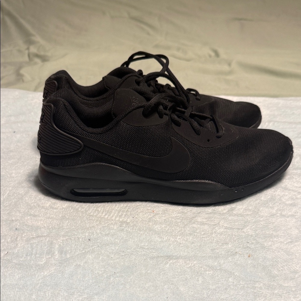 Nike Womens Air Max